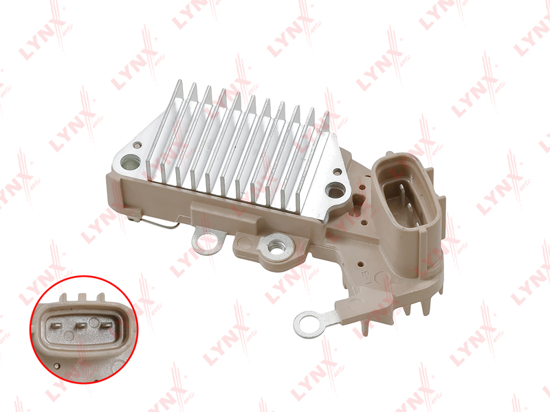 Регулятор напряжения генератора "LYNX" SUZUKI EA92031