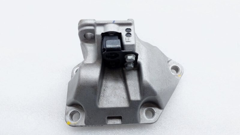 Кронштейн "HYUNDAI/KIA" опоры кпп HYUNDAI/KIA 452112F000